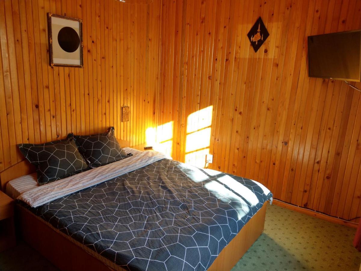 Grandpa'S Hidden Crib, 6 Bedroom, Pet Friendly Σινάια Εξωτερικό φωτογραφία